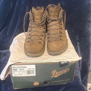 Danner stumptown mountain light patterson VERY RARE SPECIAL EDITION